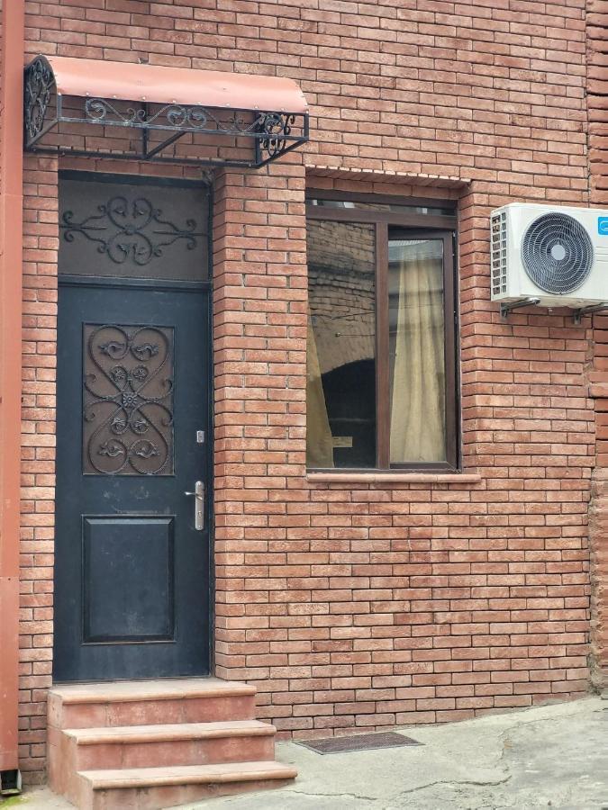 4 Chocolate Apartments In Old Tbilisi Exterior foto