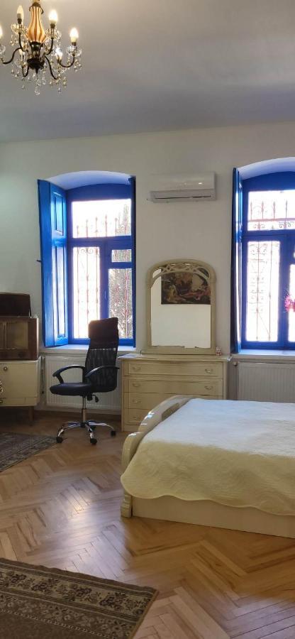 4 Chocolate Apartments In Old Tbilisi Exterior foto